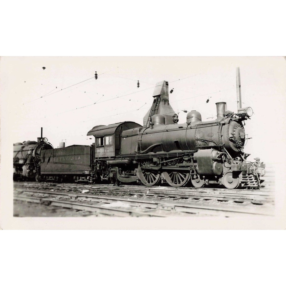 PRR Pennsylvania Railroad 4-4-2 #1766 Steam Locomotive Photo Wilmington DE 1948 - Picture 1 of 2
